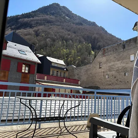 4 Personnes Avec Terrasse Centre *